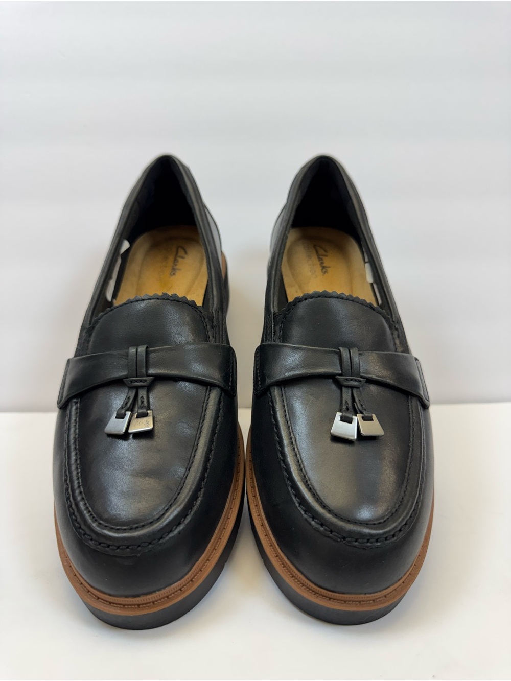 Clarks Westlynn Bella Black Leather Tassel Loafers Size 9.5 W